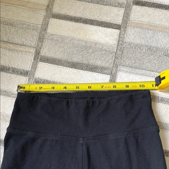 Offline by Aerie OG Legging Regular Rise Black Stretch Leggings Short Inseam XS - Picture 7 of 9
